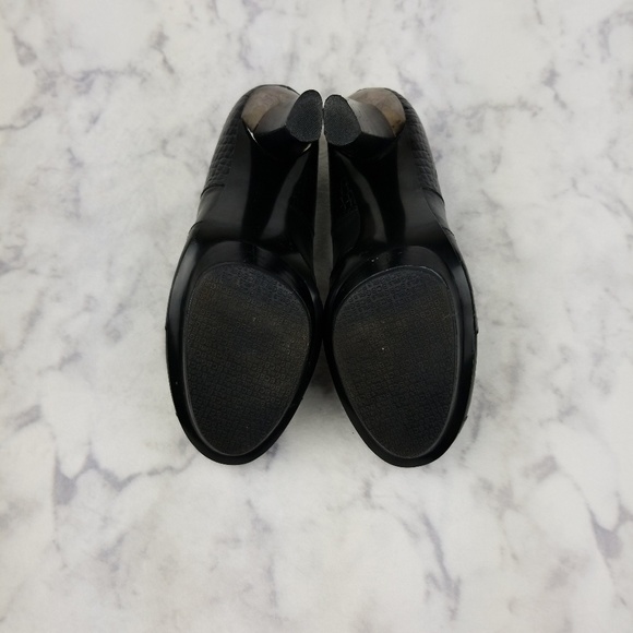 BCBG Girls Black 4 inch high heels size 9 - Picture 5 of 7